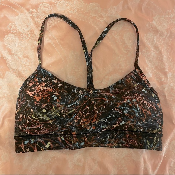 Lululemon Flow Y Nulu Bra in Foilage Overlay Multi Floral - Picture 3 of 5